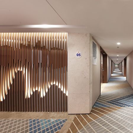 Holiday Inn Express Guilin City Center By Ihg Екстериор снимка
